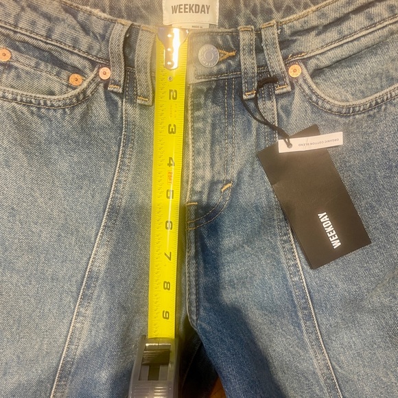 ASOS Weekday Mason Low Rise Loose Cargo - Picture 10 of 14